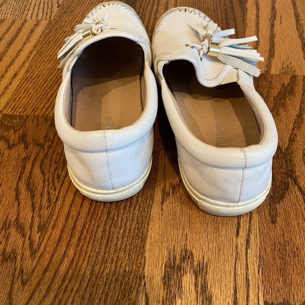 Shoes - Picture 3 of 3